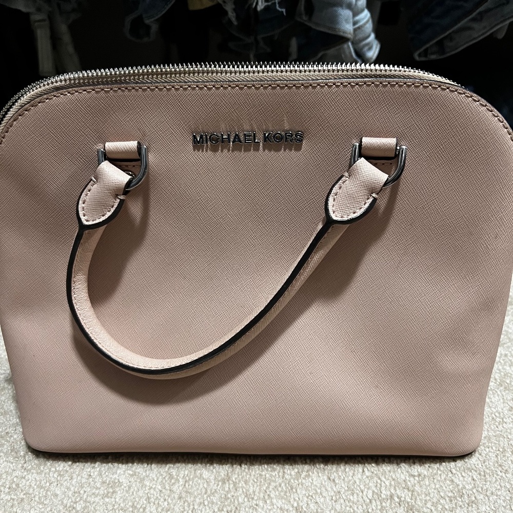 Michael Kors super cute spring pink color bag